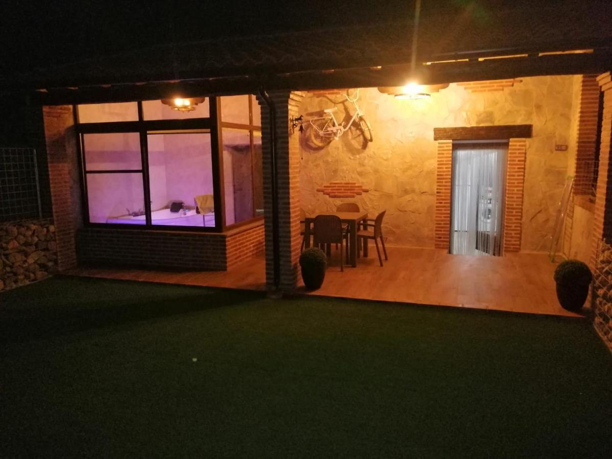 Valle del Ambroz, apartamento Buenavista con jacuzzi y jardín privado Abadía Exterior foto
